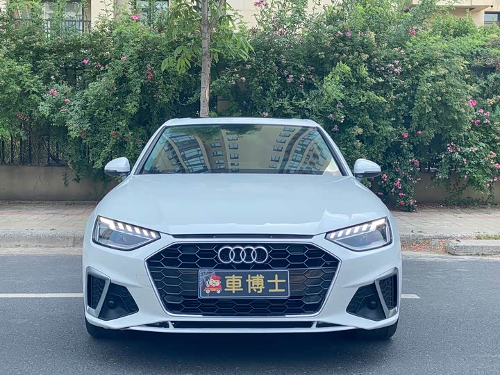 Audi A4L 2020 40 TFSI — фото 2