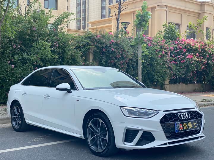 Audi A4L 2020 40 TFSI — фото 3