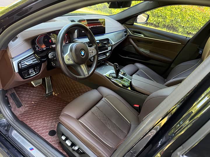 BMW 5-Series 2023 530 Li M — фото 4