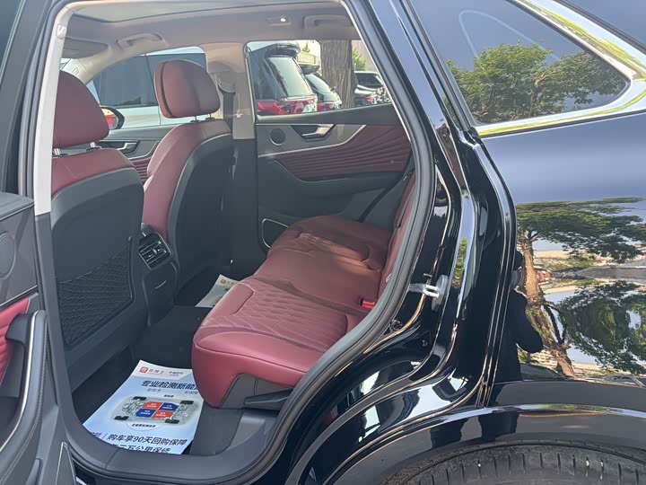 Hongqi HS5 2023 2.0 T 4 WD Pro — фото 6