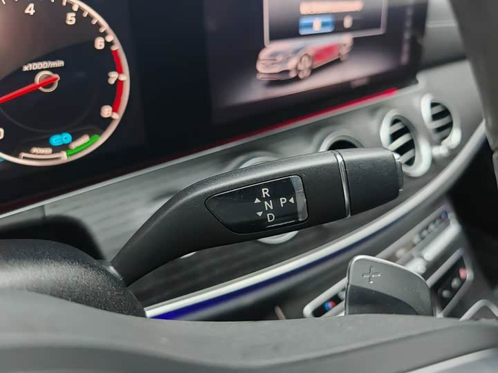 Mercedes-Benz E-Class 2020 E 260 L — фото 24