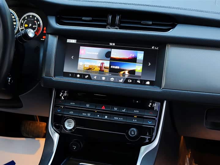 Jaguar XFL 2018 XFL 2.0 T 250 PS — фото 20