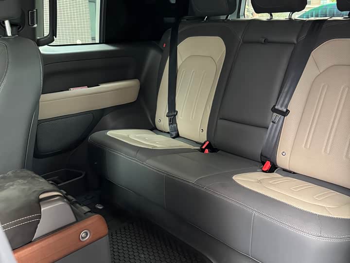 Land Rover Defender — фото 12