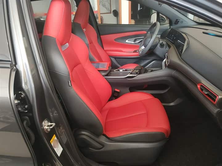 Changan UNI-T 2020 1.5 T Premium — фото 20
