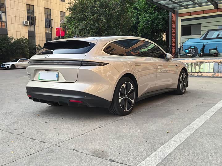 NIO ET5T 2024 75k Wh Touring — фото 15