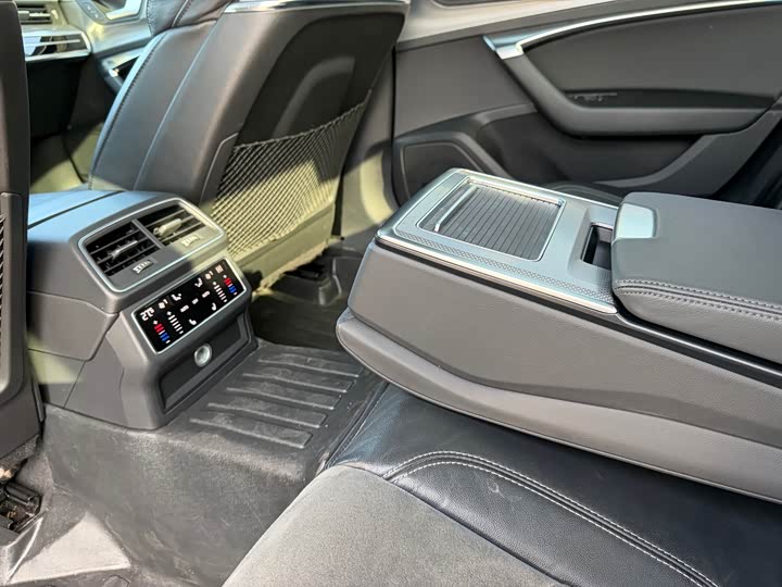 Audi A6L 2022 45 TFSI — фото 27