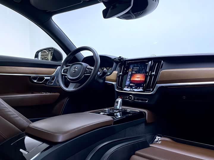Volvo S90 Hybrid 2019 T 8 E Hybrid 3 VI — фото 6