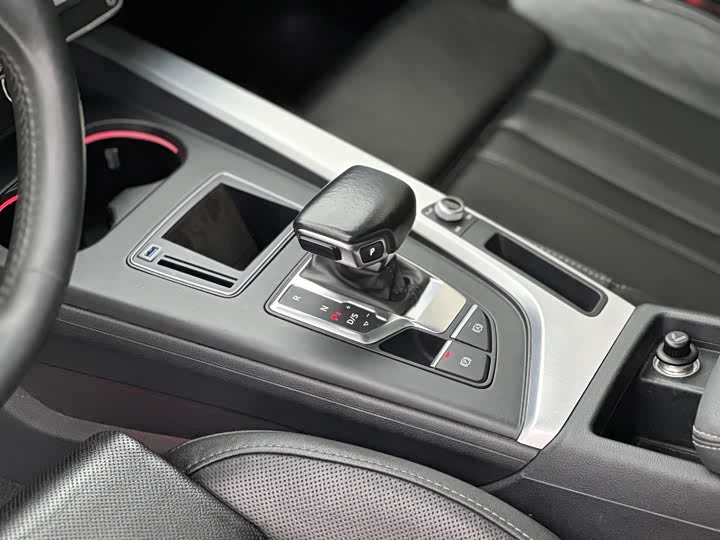 Audi A4L 2022 40 TFSI — фото 6