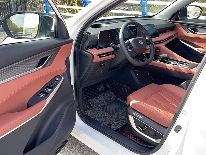 Changan CS75 PLUS 2024 2.0 T — фото 19