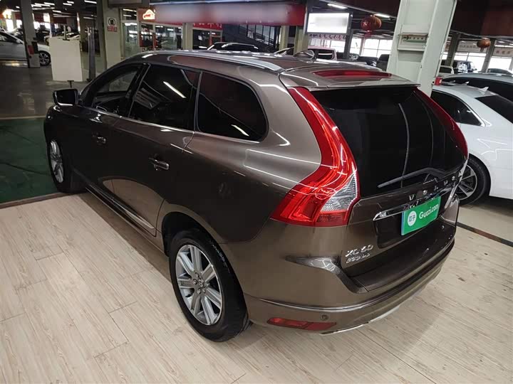 Volvo XC60 2017 T 5 AWD — фото 23
