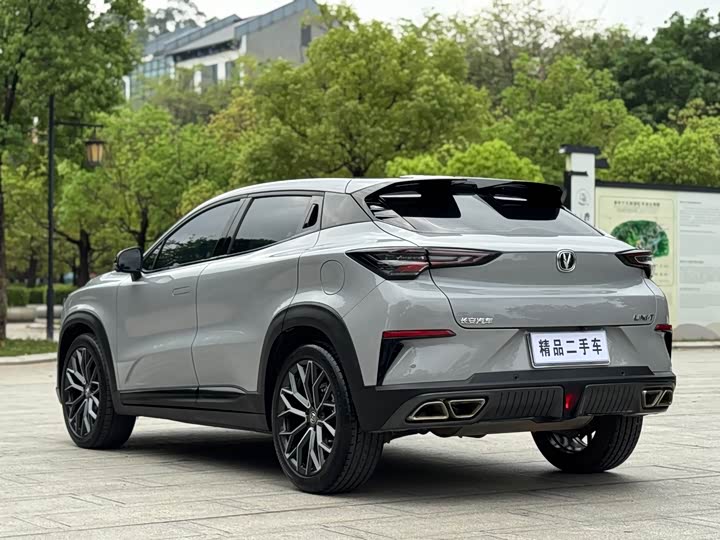 Changan UNI-T 2022 1.5 T Premium — фото 6