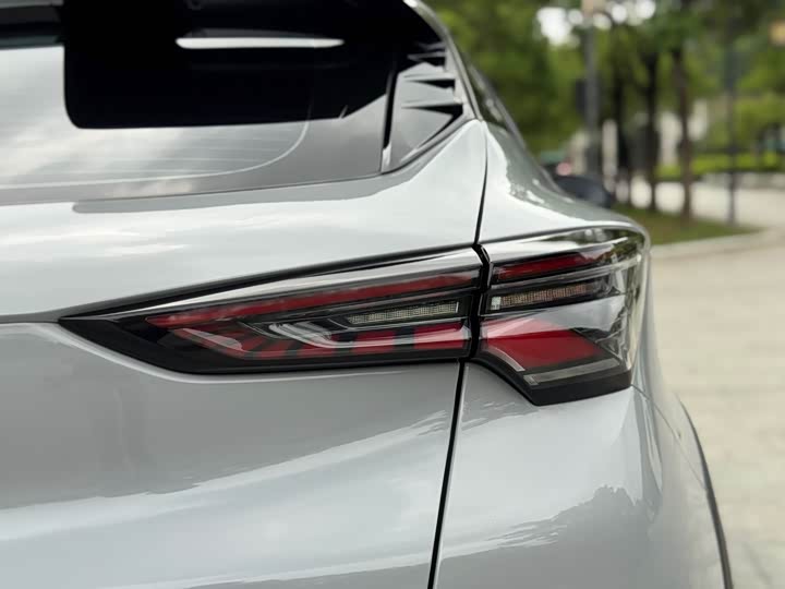 Changan UNI-T 2022 1.5 T Premium — фото 22