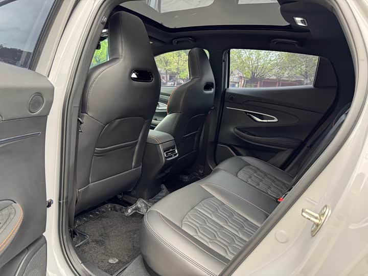Changan UNI-T 2022 1.5 T Premium — фото 11