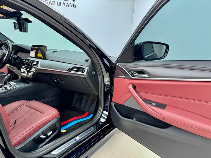 BMW 5-Series 2022 530 Li Leading M — фото 13