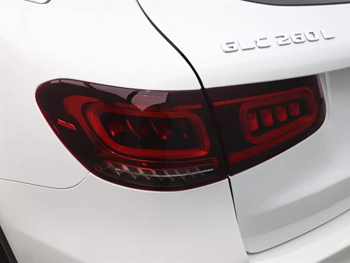 Mercedes-Benz GLC 2021 GLC 260 L 4 MATIC — фото 31