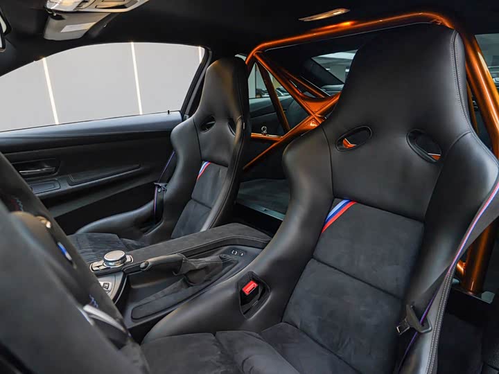 BMW M4 2016 M 4 GTS — фото 16