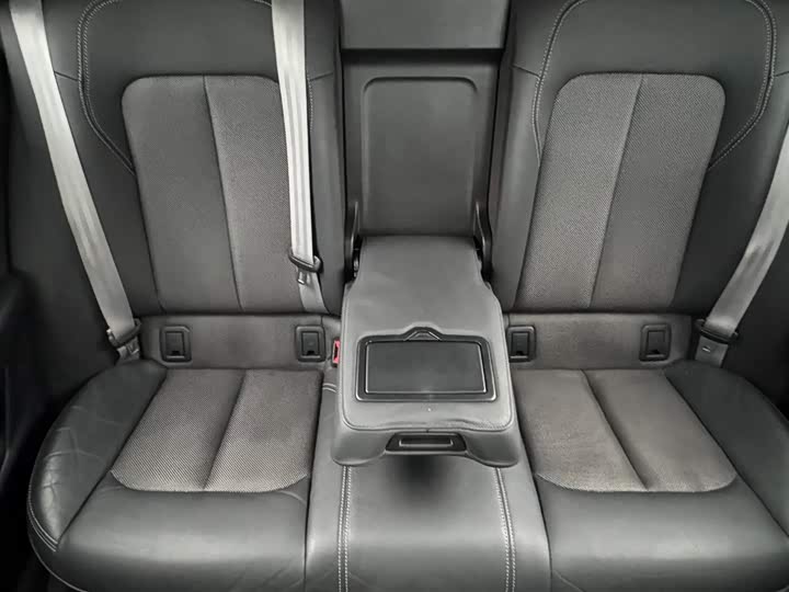 Audi Q2L 2020 35 TFSI — фото 22