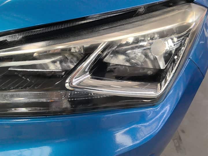 Changan CS15 2016 1.5 L MT — фото 24