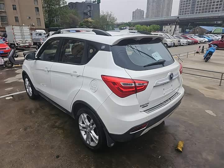 Changan CS35 2017 1.6 L MTLuxury — фото 5