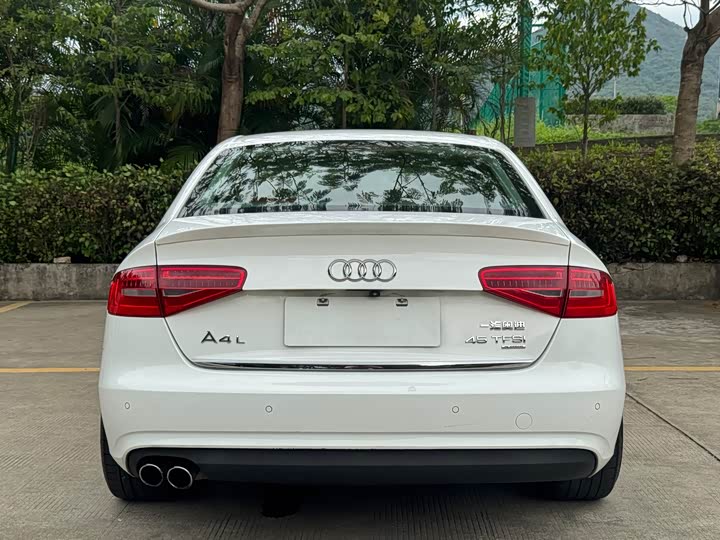 Audi A4L 2015 45 TFSI quattro Sport — фото 18