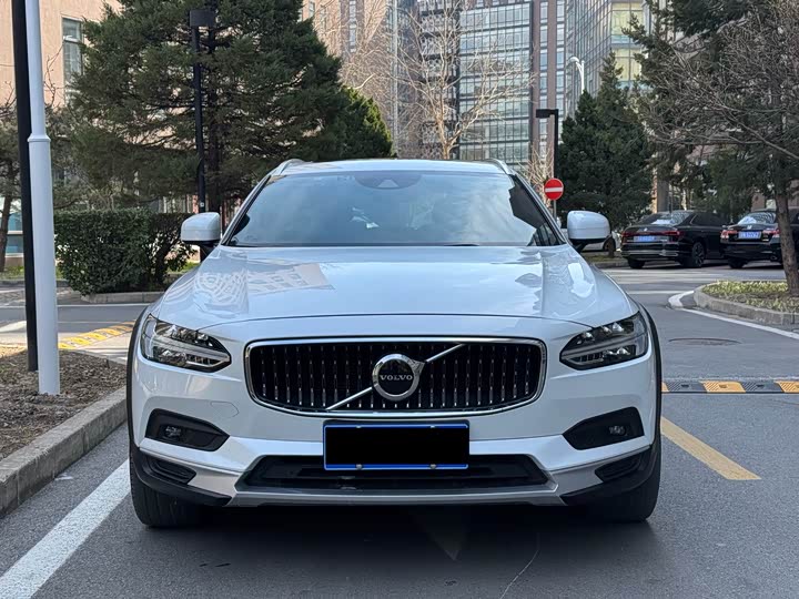 Volvo V90 2021 Cross Country B 5 AWD — фото 2