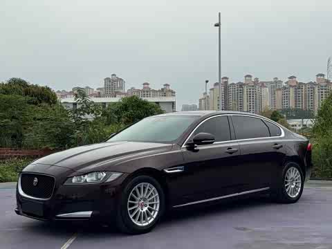 Jaguar XFL 2017 XFL 2.0 T 200 PS — фото 17