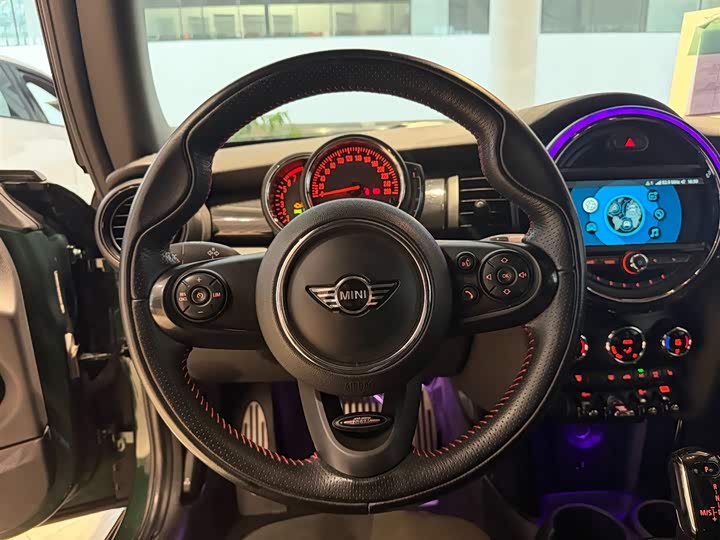 MINI Hatch — фото 10
