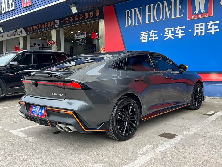 Changan UNI-V 2025 1.5 T 500 Bar — фото 11