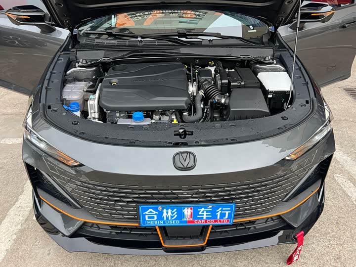 Changan UNI-V 2025 1.5 T 500 Bar — фото 23