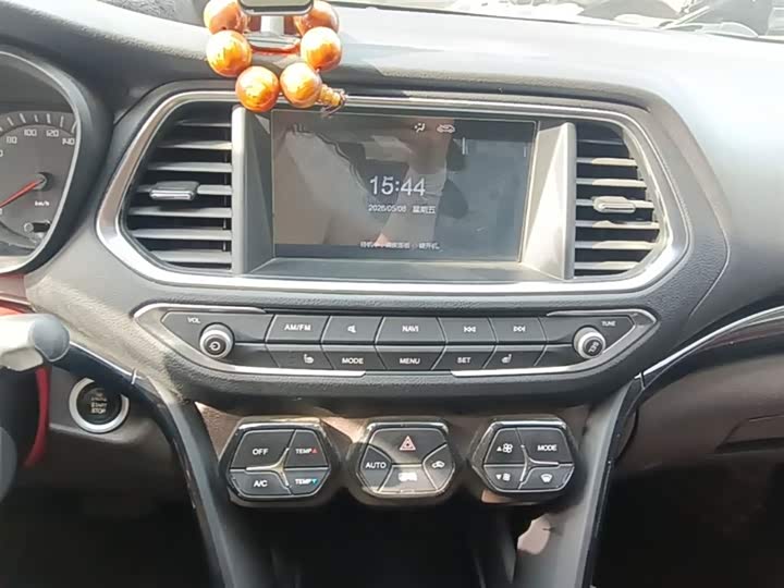 Trumpchi GS4 2017 235 T AT 2 WD — фото 13