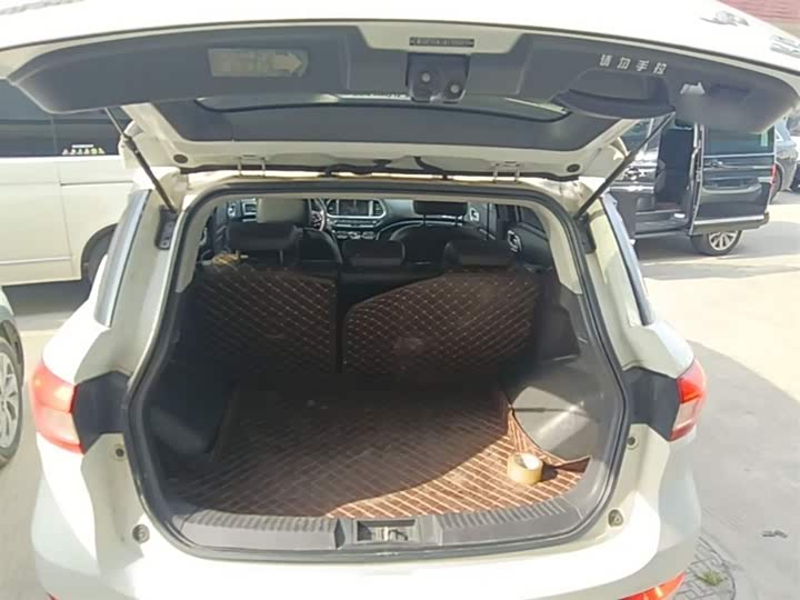 Trumpchi GS4 2017 235 T AT 2 WD — фото 18