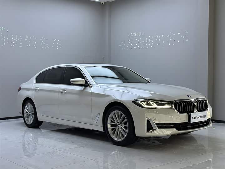 BMW 5 Series рестайлинг 525Li люкс-пакет — фото 2