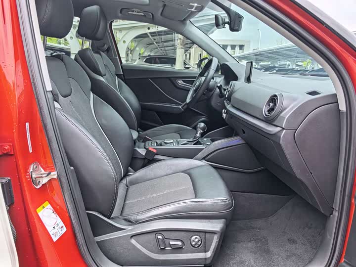 Audi Q2L 2021 35 TFSI — фото 12