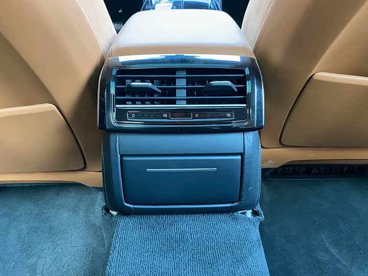 Audi A8 2024 A 8 L 50 TFSI quattro — фото 17