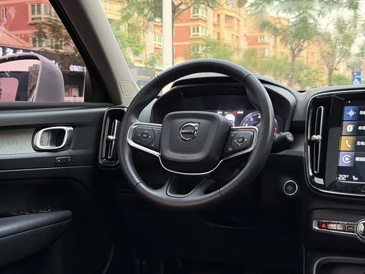 Volvo XC40 2021 T 4 WD — фото 18