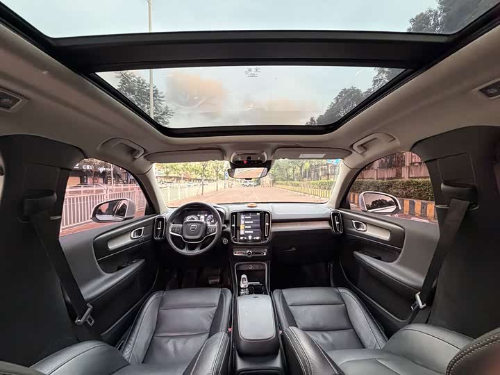 Volvo XC40 2021 T 4 WD — фото 13