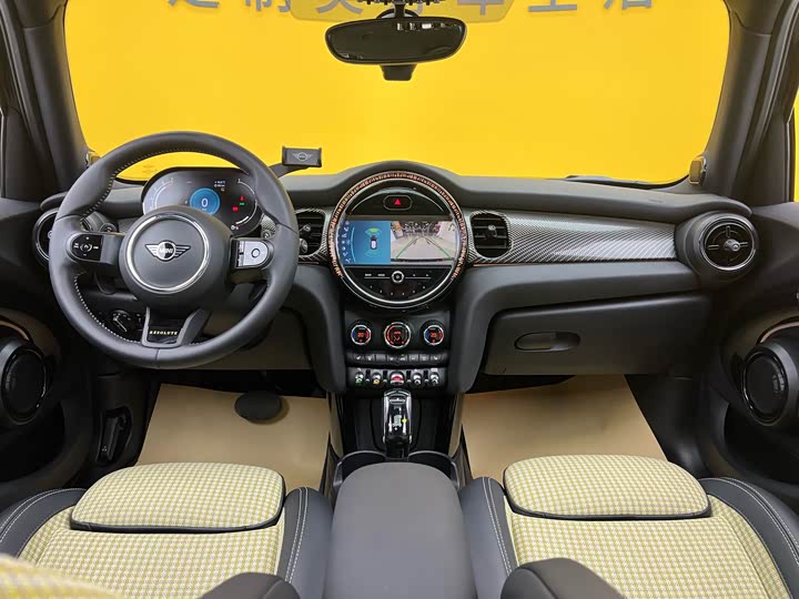 MINI Hatch — фото 10