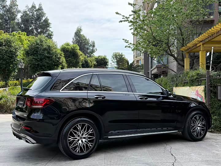 Mercedes-Benz GLC 2020 GLC 300 L 4 MATIC Luxury — фото 4