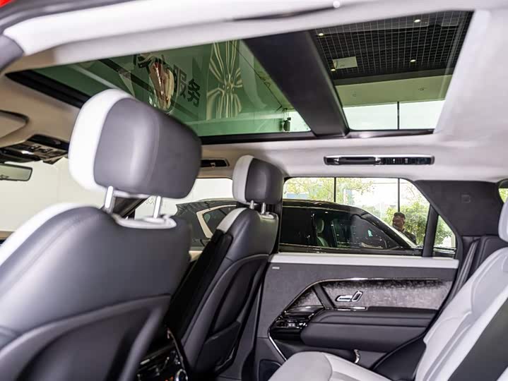 Land Rover Range Rover Sport — фото 12