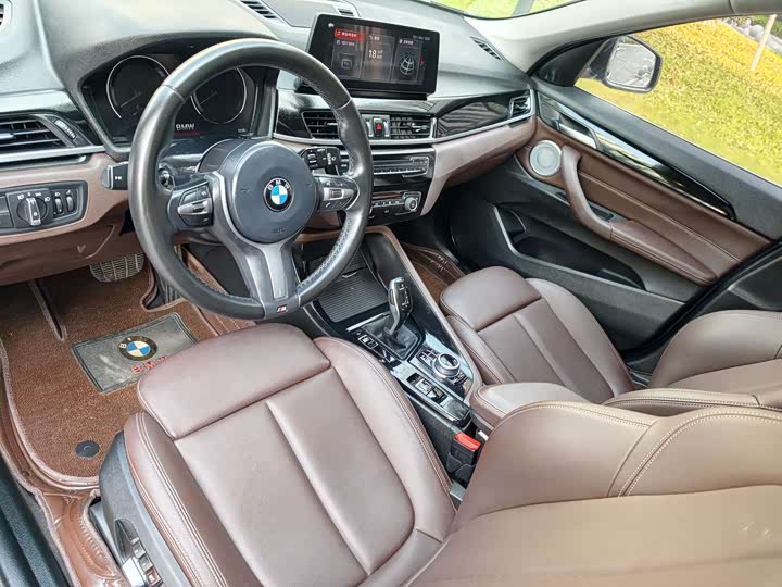 BMW X1 2021 s Drive 25 Li Leading — фото 11
