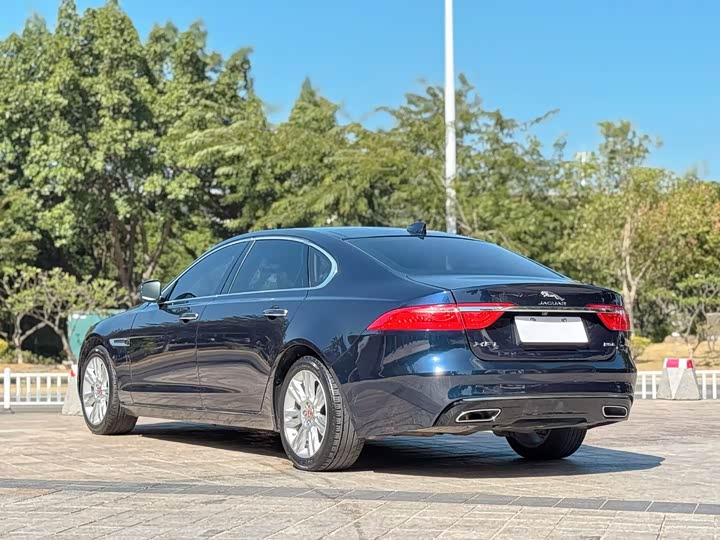 Jaguar XFL 2018 XFL 2.0 T 250 PS — фото 4