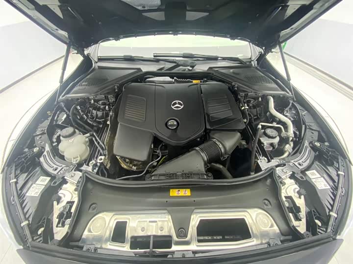 Mercedes-Benz E-Class 2024 E 300 L Luxury — фото 12