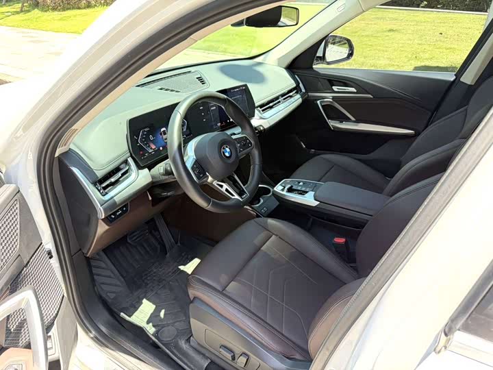 BMW X1 xDrive25Li M спортпакет — фото 4