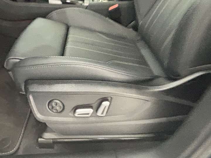 Audi Q5L 2025 45 TFSI — фото 14