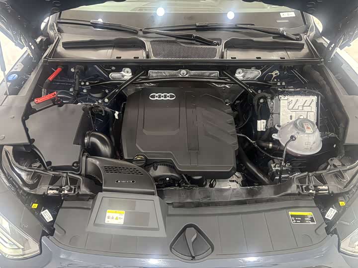 Audi Q5L 2025 45 TFSI — фото 33