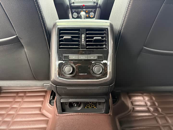 Volkswagen Passat — фото 15
