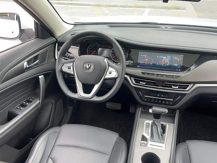 Changan CS35 PLUS 2019 1.4 T DCT — фото 19