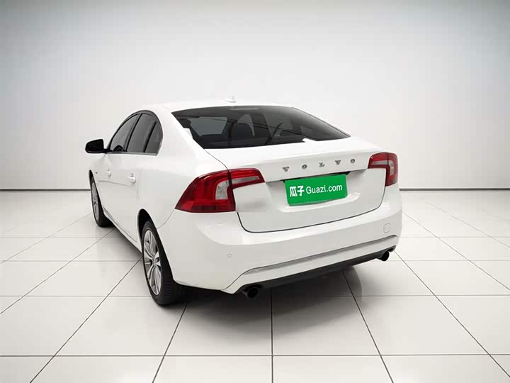 Volvo S60 2015 S 60 L 2.0 T — фото 25