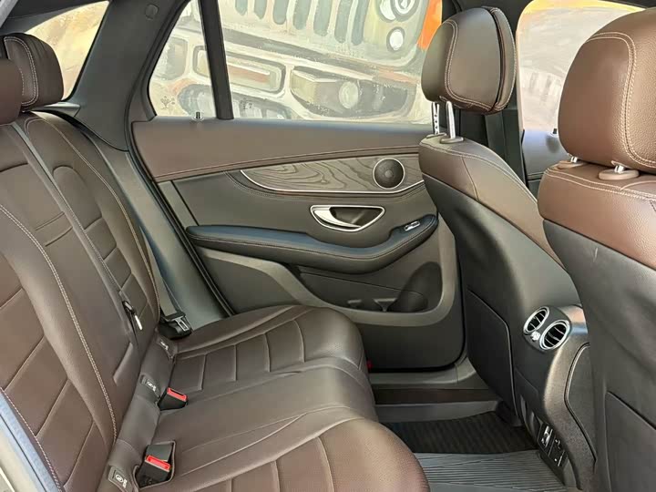 Mercedes-Benz GLC 2019 GLC 260 4 MATIC Luxury — фото 9