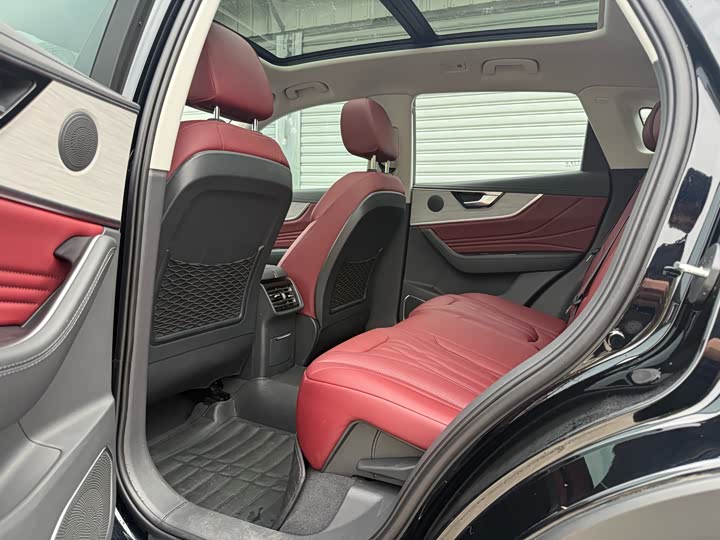 Hongqi HS5 2025 2.0 T 2 WD Pro — фото 12